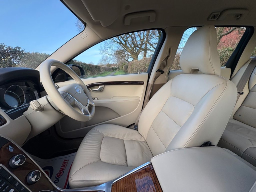 Used Volvo V70 2013 for sale - 77734116: Photo 12