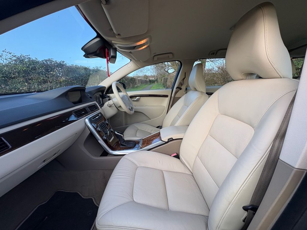 Used Volvo V70 2013 for sale - 77734116: Photo 13