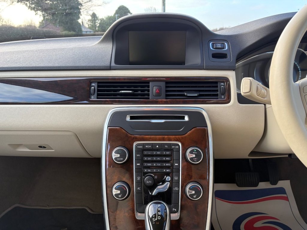 Used Volvo V70 2013 for sale - 77734116: Photo 15