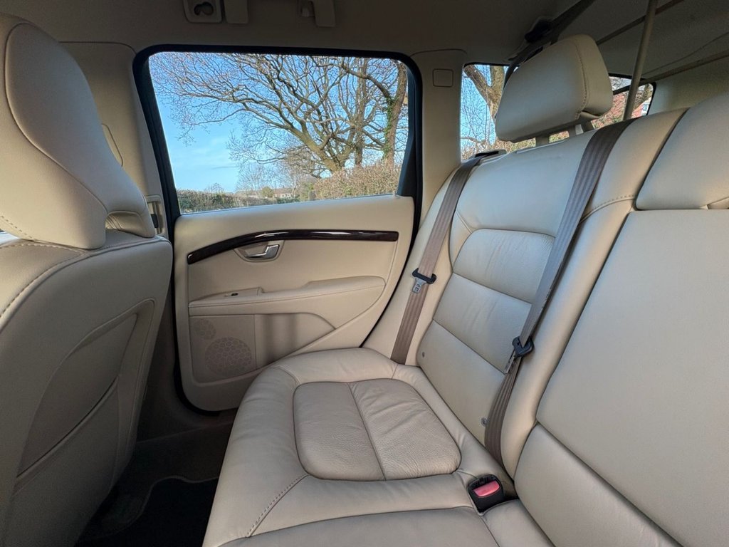 Used Volvo V70 2013 for sale - 77734116: Photo 27