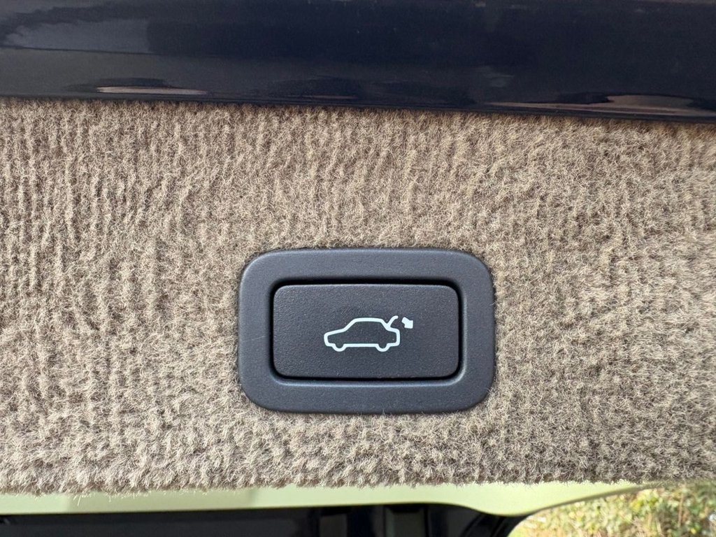 Used Volvo V70 2013 for sale - 77734116: Photo 30