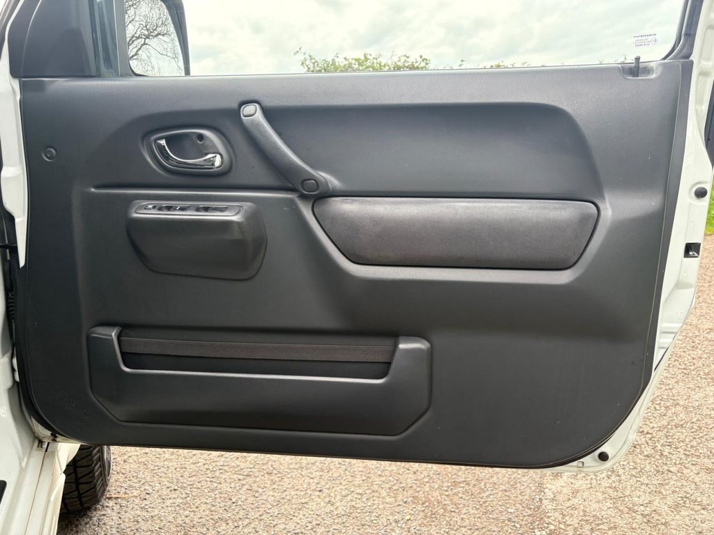 Used Suzuki Jimny 2015 for sale - 78124230: Photo 40