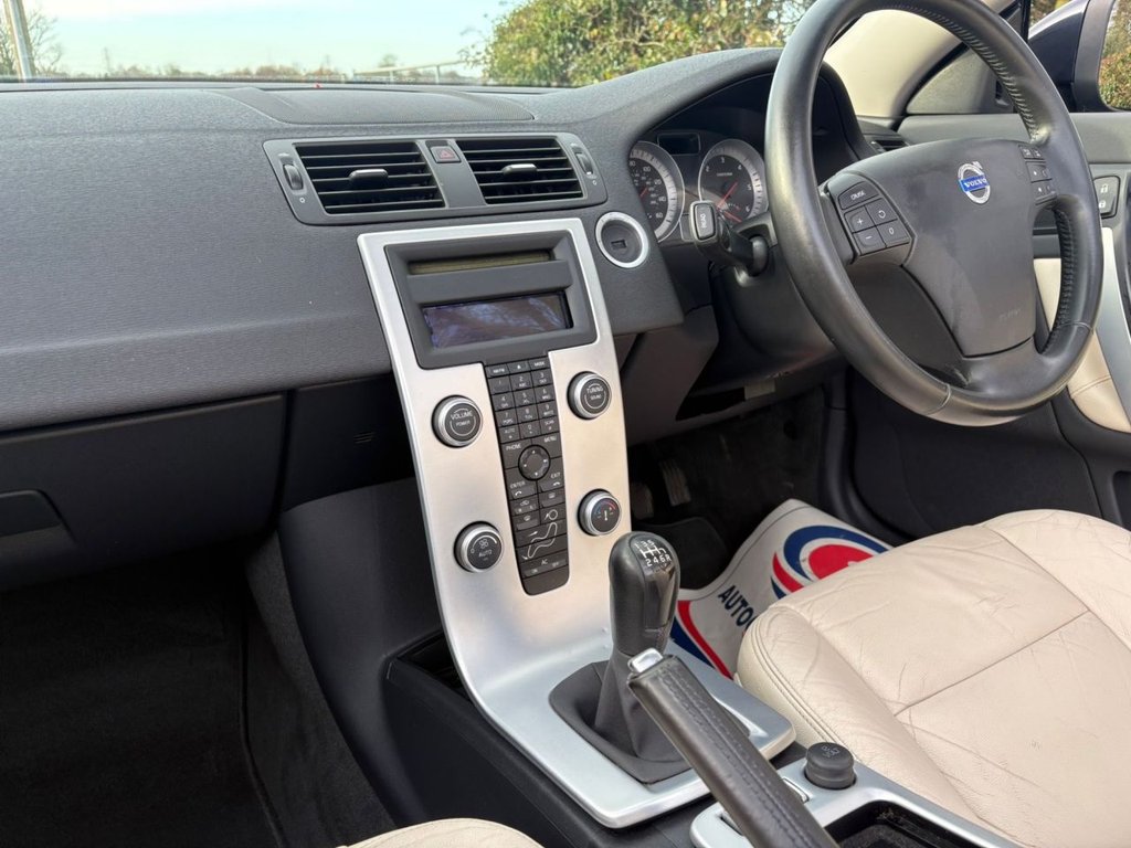 Used Volvo C70 2010 for sale - 77734103: Photo 14