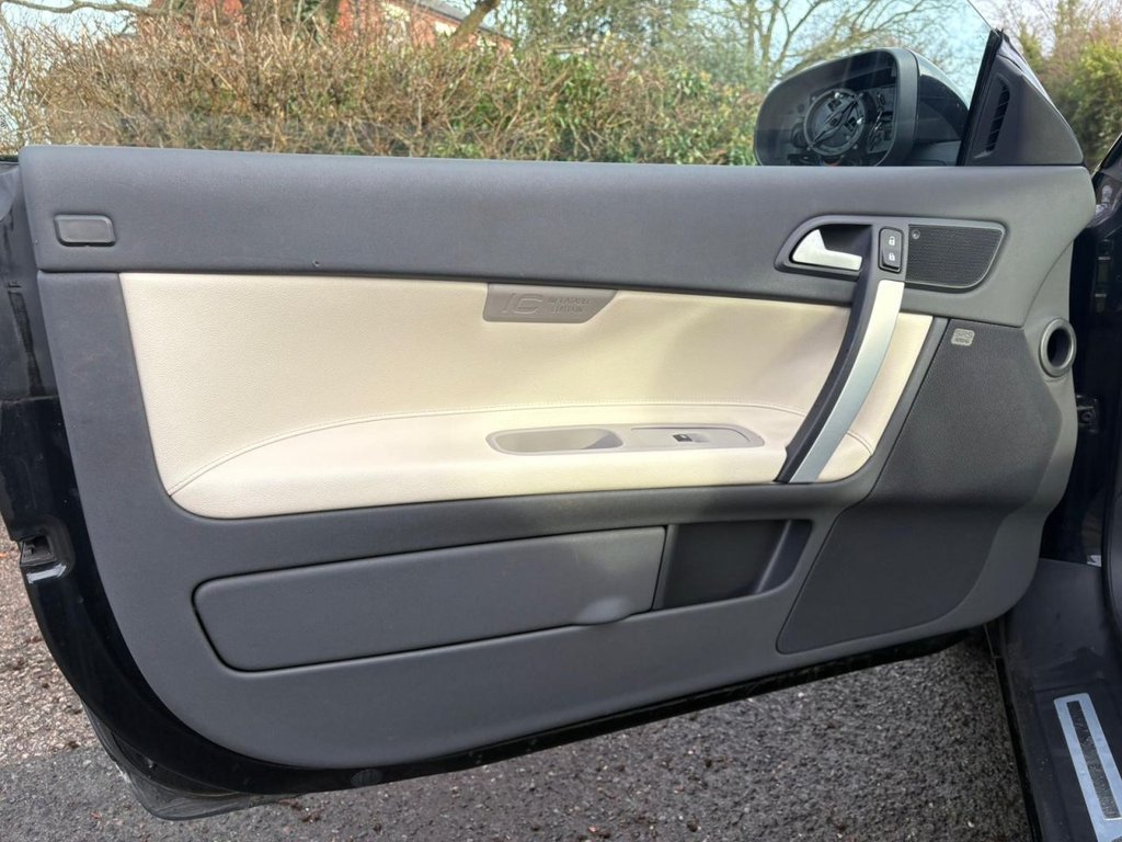 Used Volvo C70 2010 for sale - 77734103: Photo 40