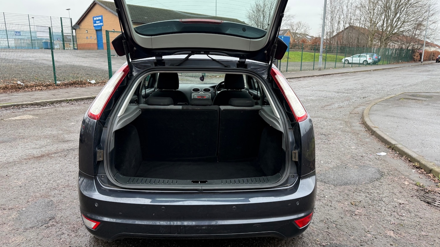 Used Ford Focus 2009 for sale - 77039122: Photo 12