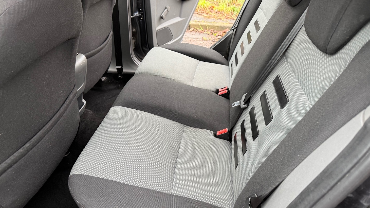 Used Ford Focus 2009 for sale - 77039122: Photo 21