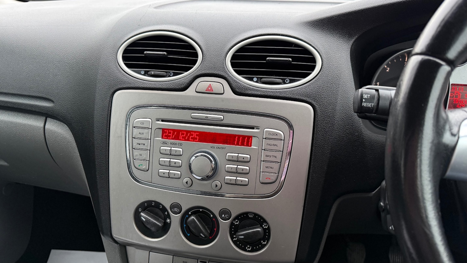 Used Ford Focus 2009 for sale - 77039122: Photo 25