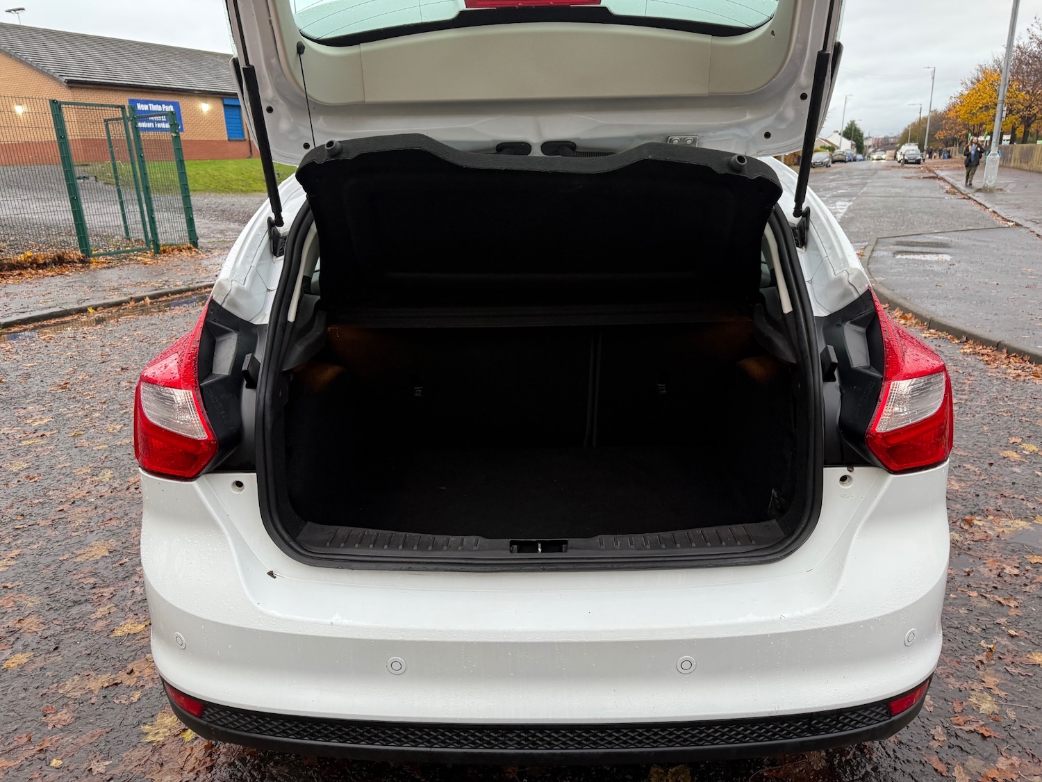 Used Ford Focus 2011 for sale - 76484255: Photo 12