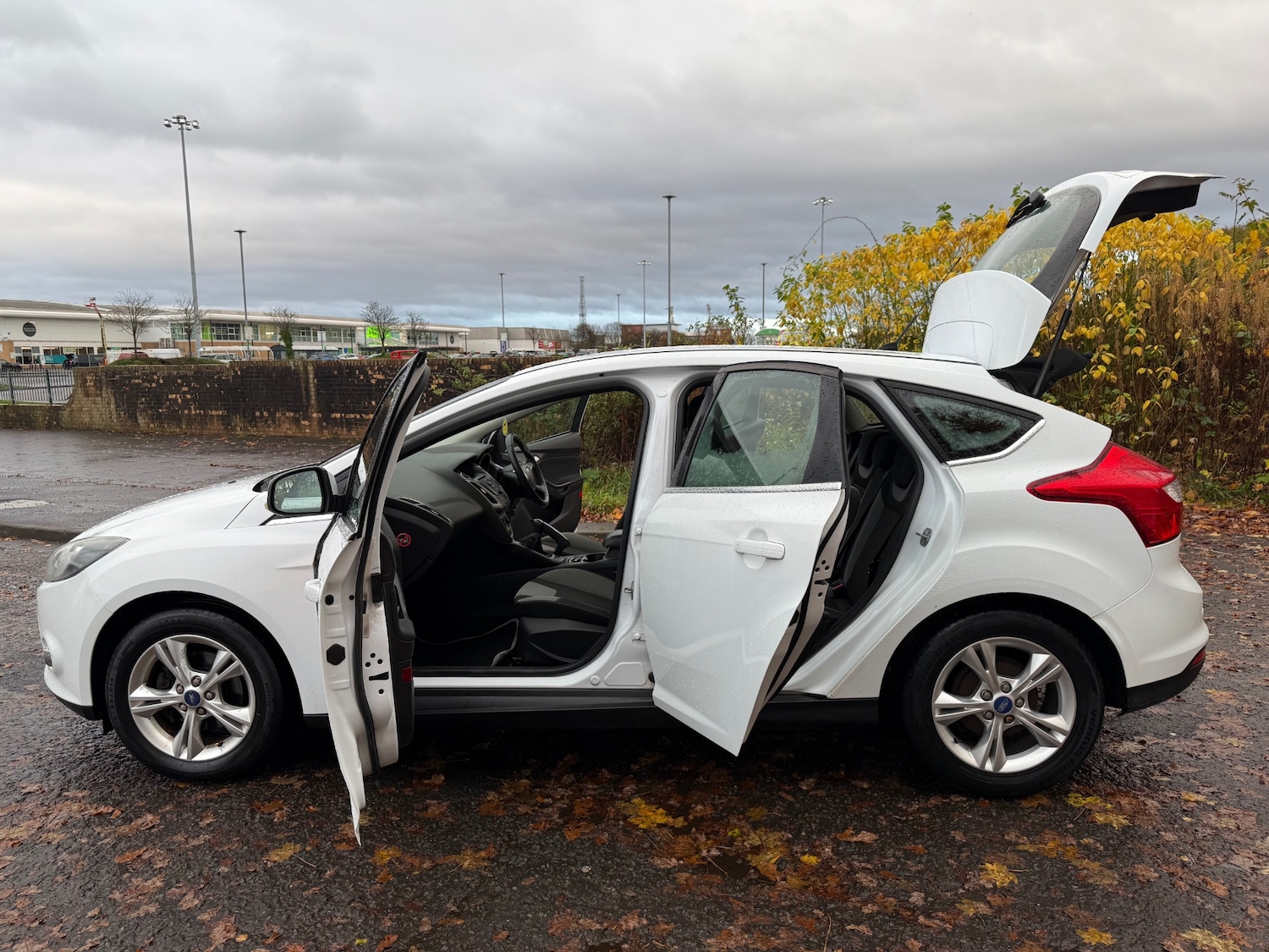 Used Ford Focus 2011 for sale - 76484255: Photo 21