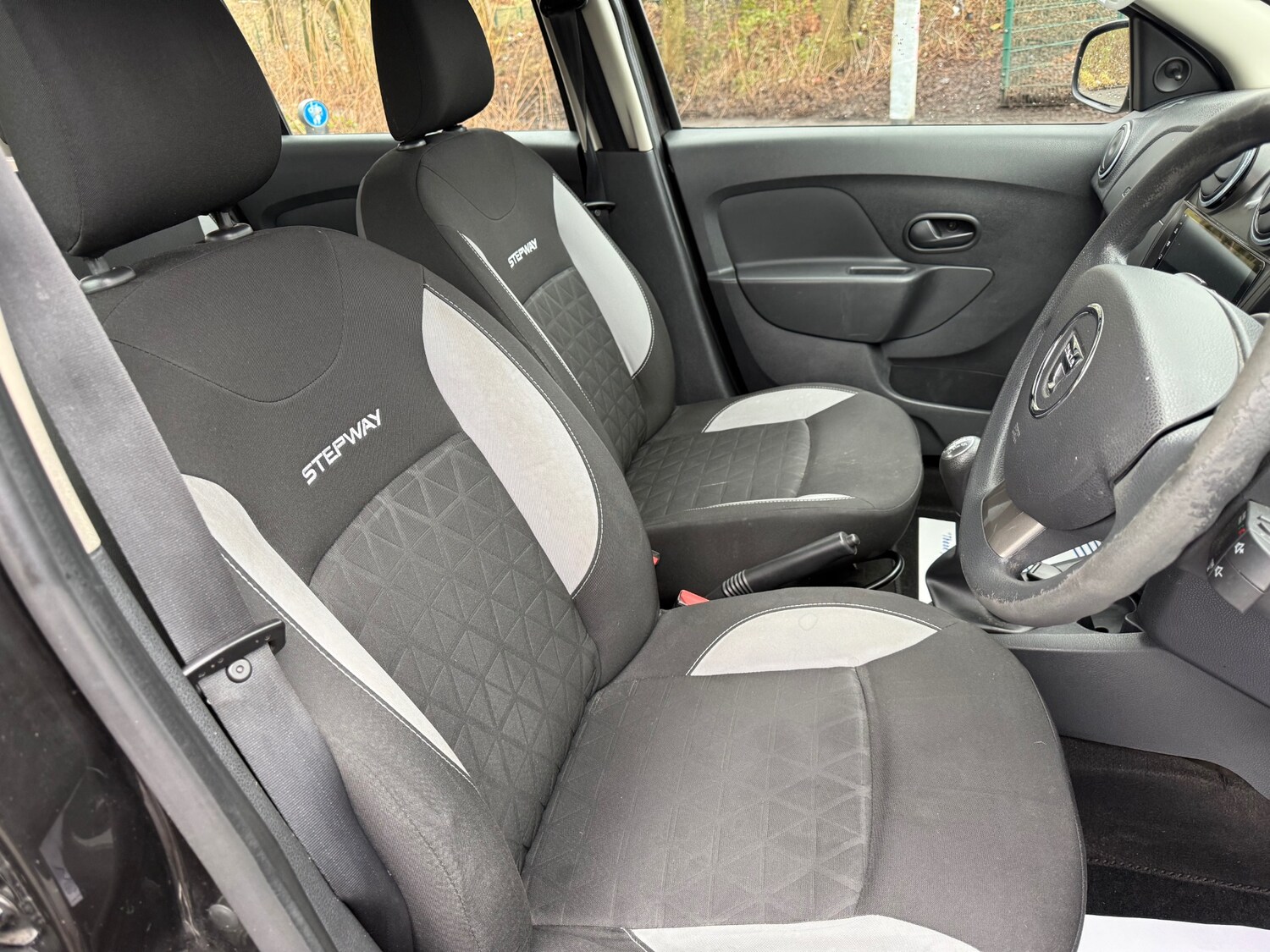 Used Dacia Sandero Stepway 2013 for sale - 77483832: Photo 15