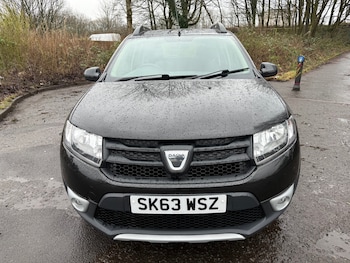 Used Dacia Sandero Stepway 2013 for sale - 77483832: Photo