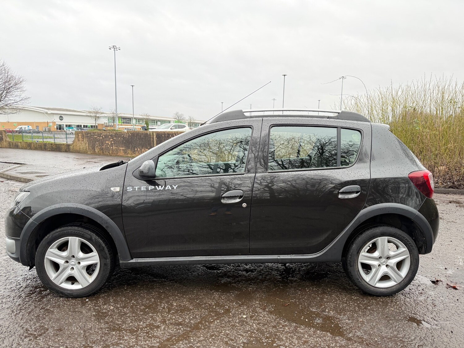 Used Dacia Sandero Stepway 2013 for sale - 77483832: Photo 9