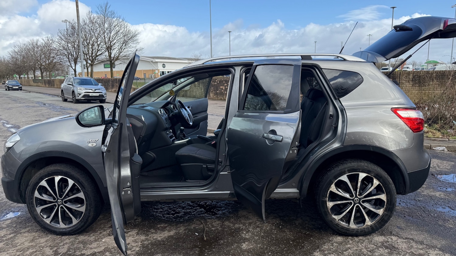 Used Nissan Qashqai 2012 for sale - 77837407: Photo 21