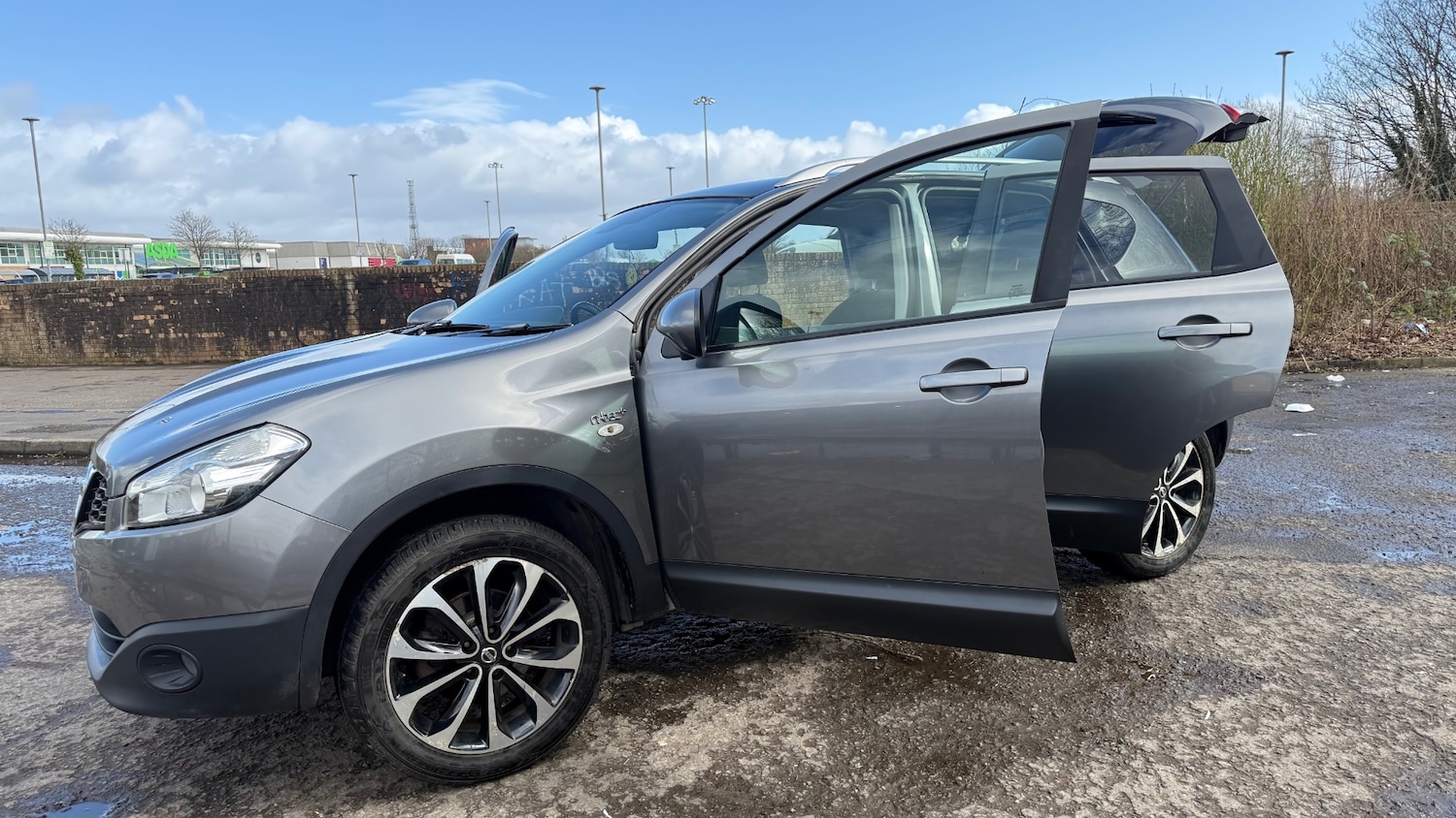 Used Nissan Qashqai 2012 for sale - 77837407: Photo 22