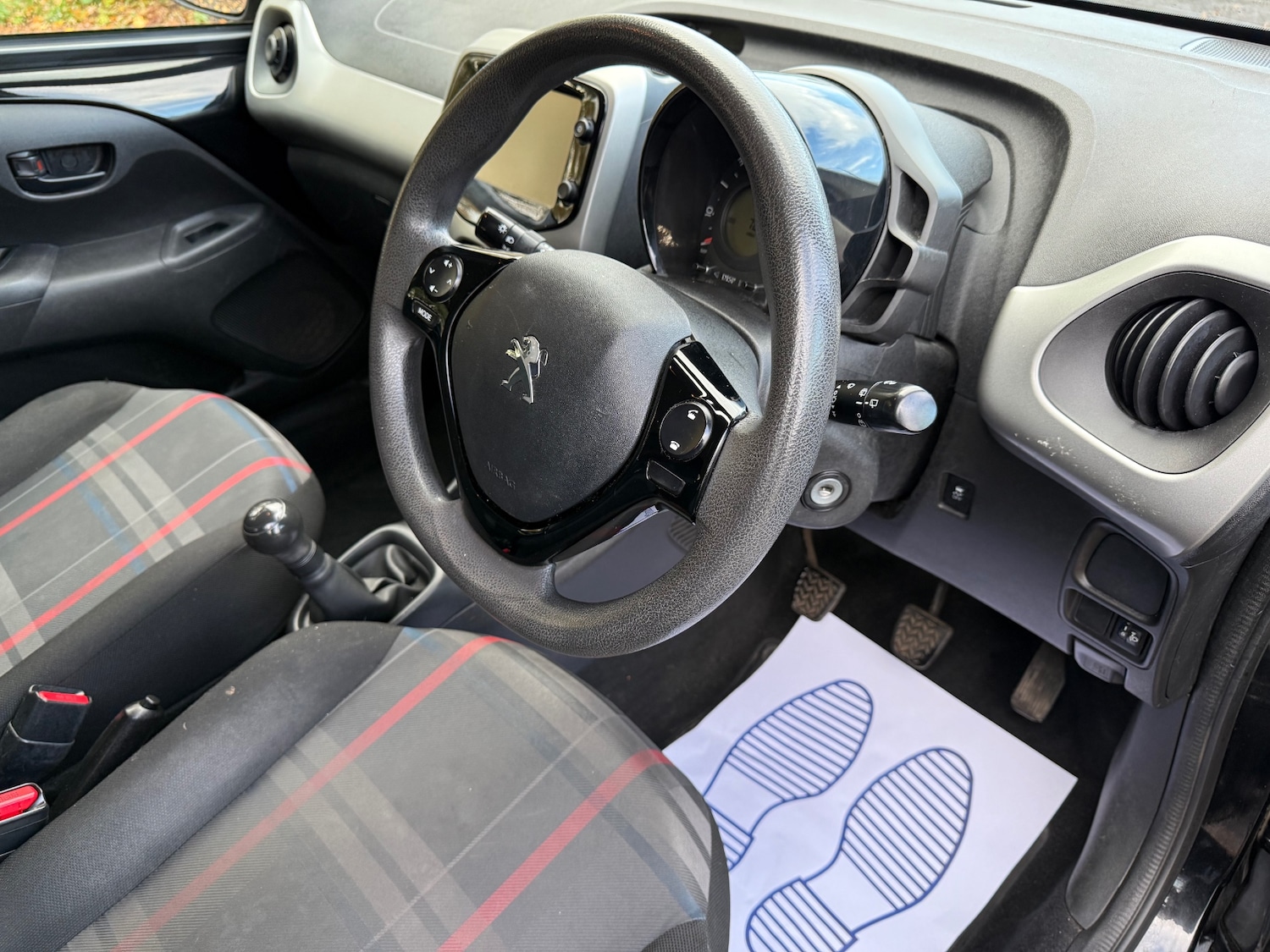 Used Peugeot 108 2015 for sale - 76407788: Photo 15