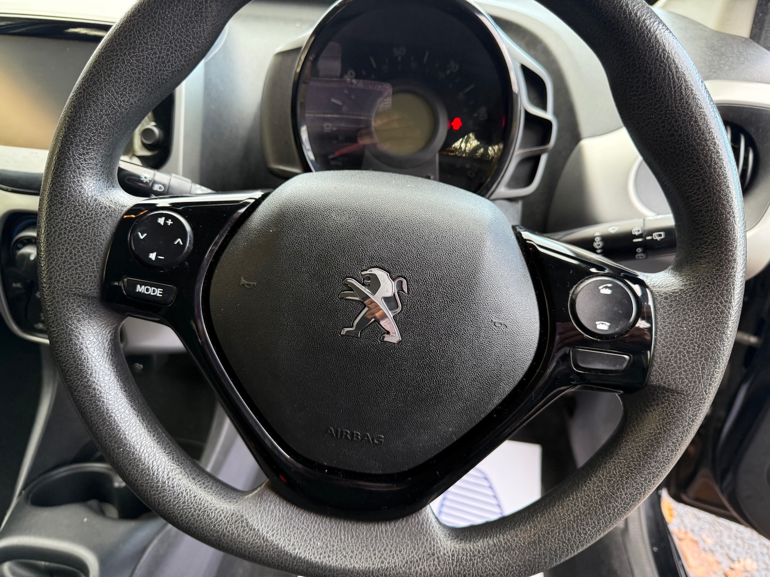 Used Peugeot 108 2015 for sale - 76407788: Photo 21