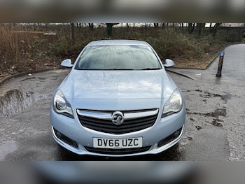 Used Vauxhall Insignia 2016 for sale - 77610118: Photo