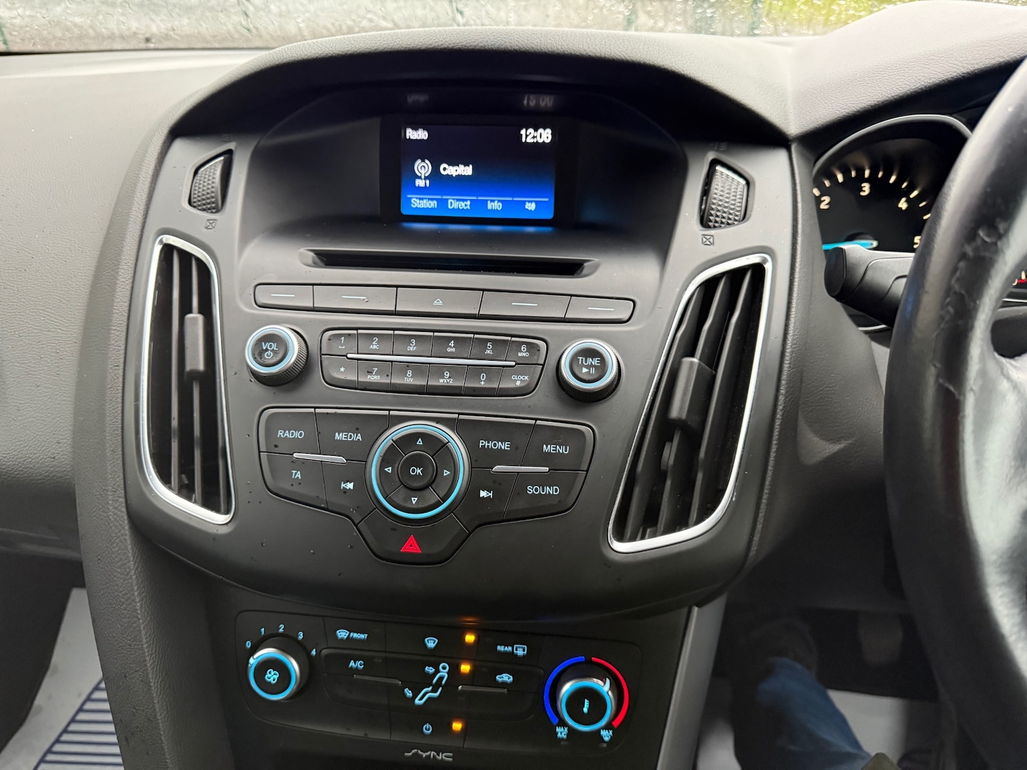 Used Ford Focus 2015 for sale - 76882137: Photo 25