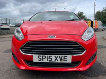2015 (15) - 1.0 EcoBoost Titanium 3dr