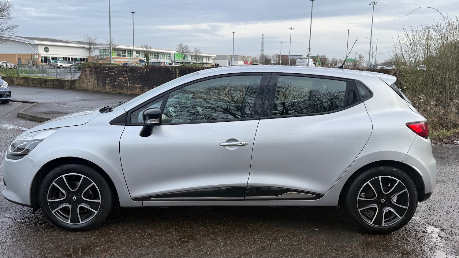 Used Renault Clio 2016 for sale - 76963721: Photo 8