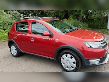 Used Dacia Sandero Stepway 2014 for sale - 78915686: Photo