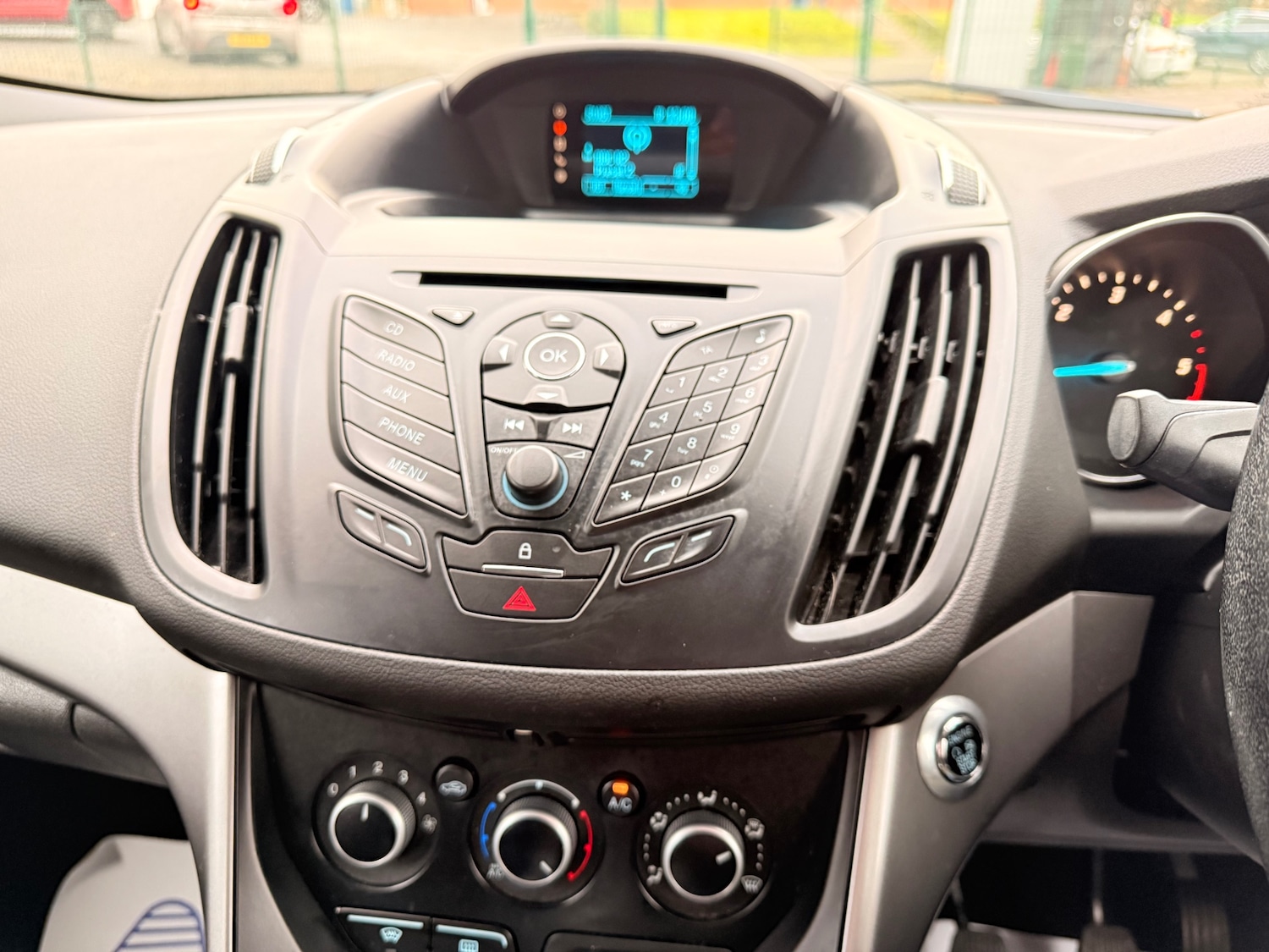 Used Ford Kuga 2014 for sale - 76882081: Photo 25