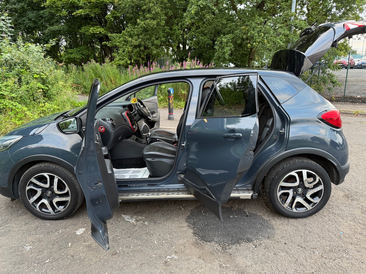 Vehicle 22