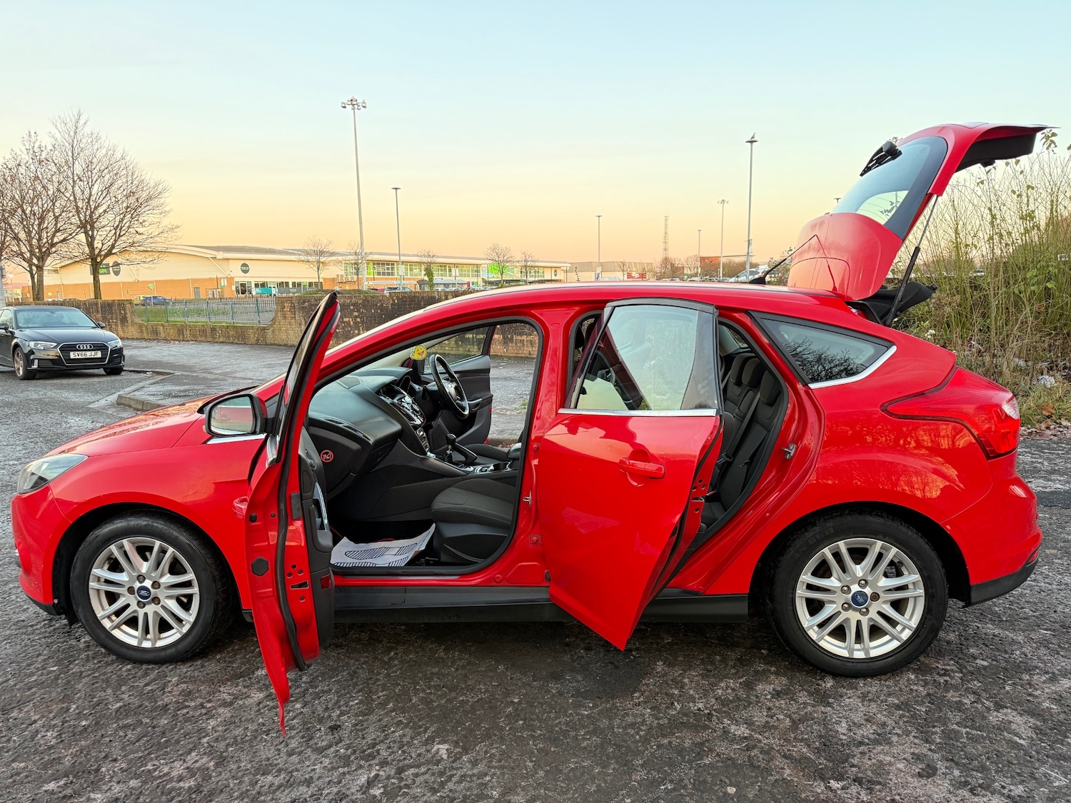 Used Ford Focus 2013 for sale - 76713431: Photo 24