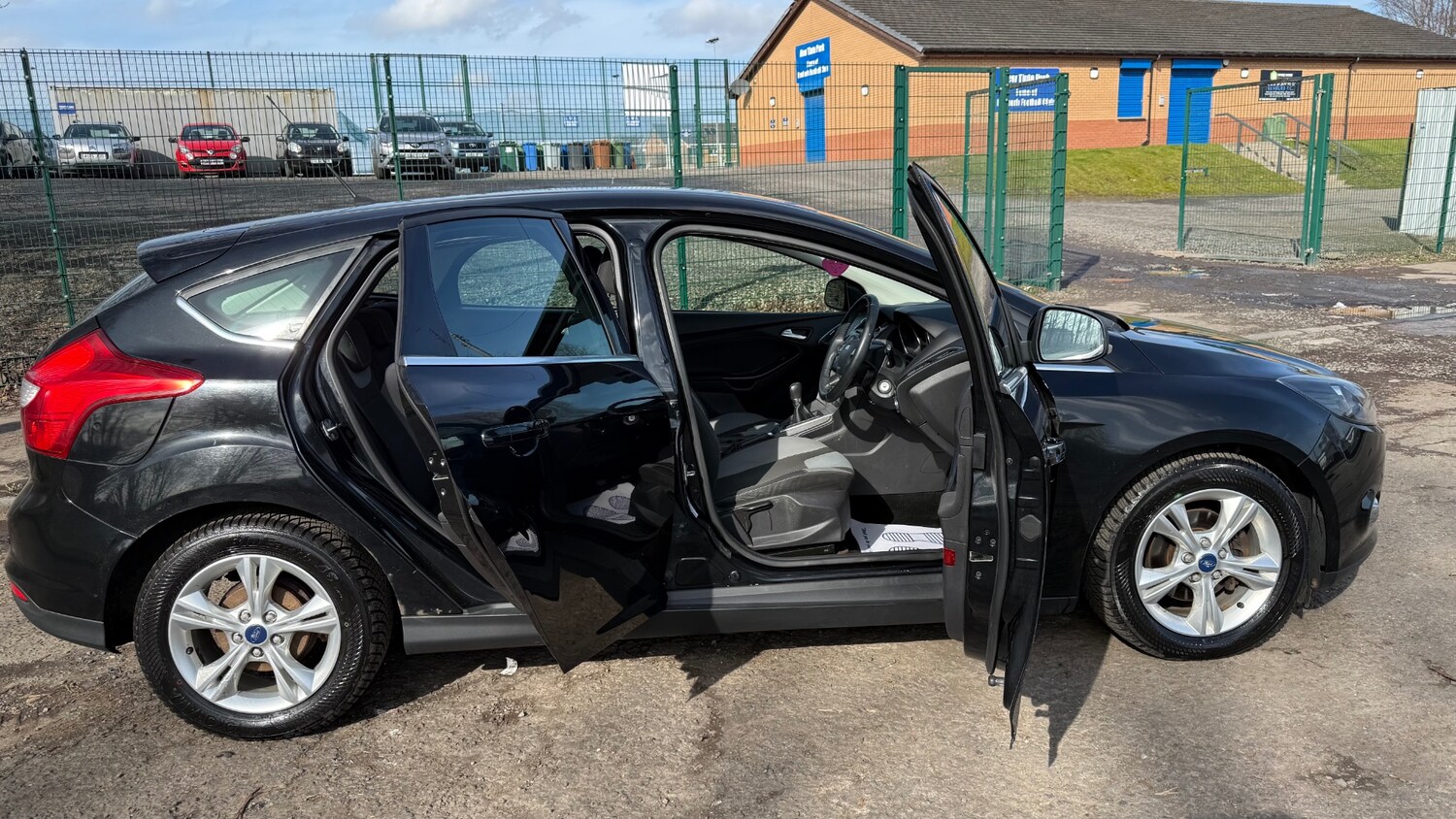 Used Ford Focus 2012 for sale - 77937718: Photo 17