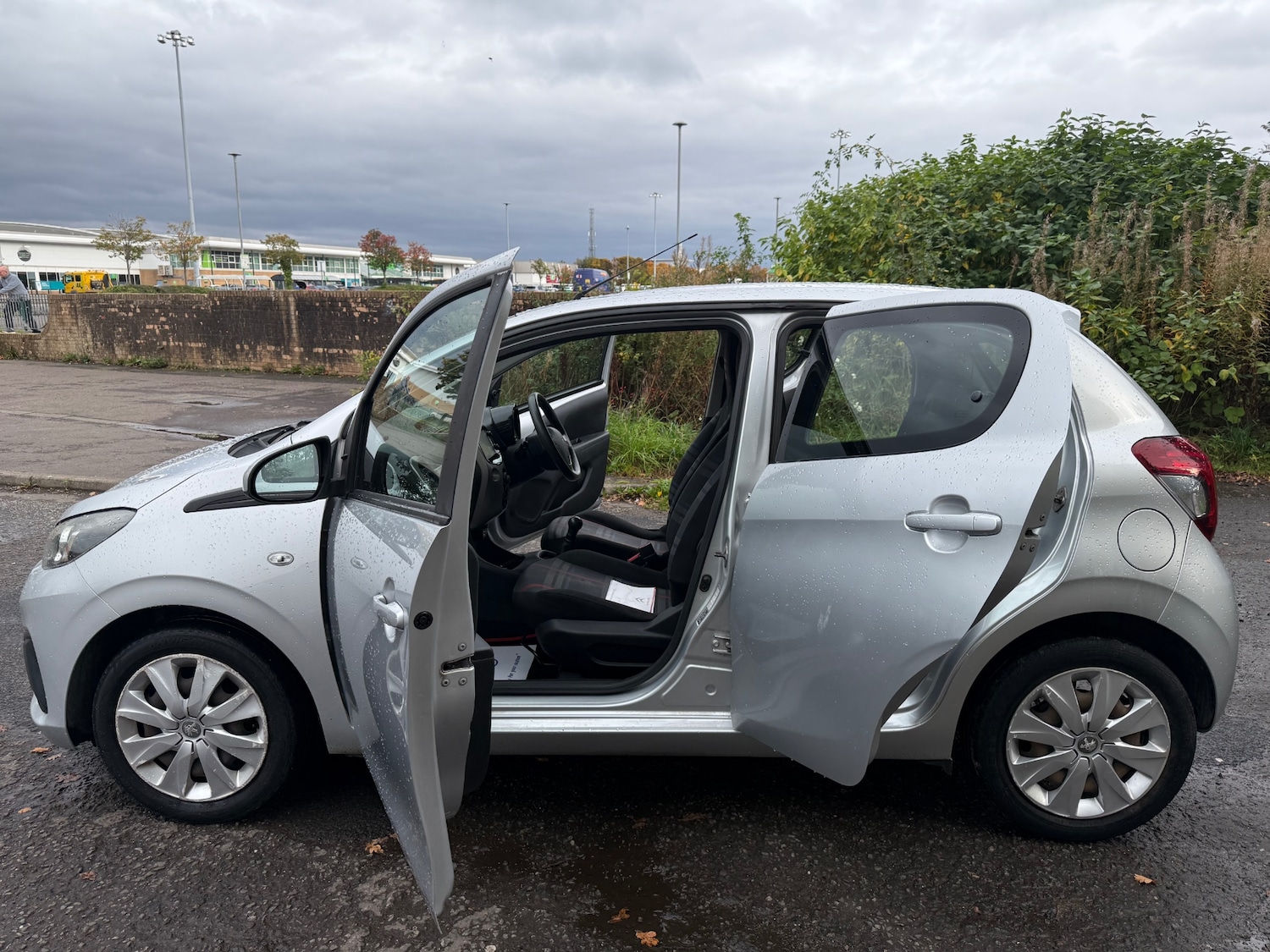 Used Peugeot 108 2015 for sale - 76126281: Photo 19