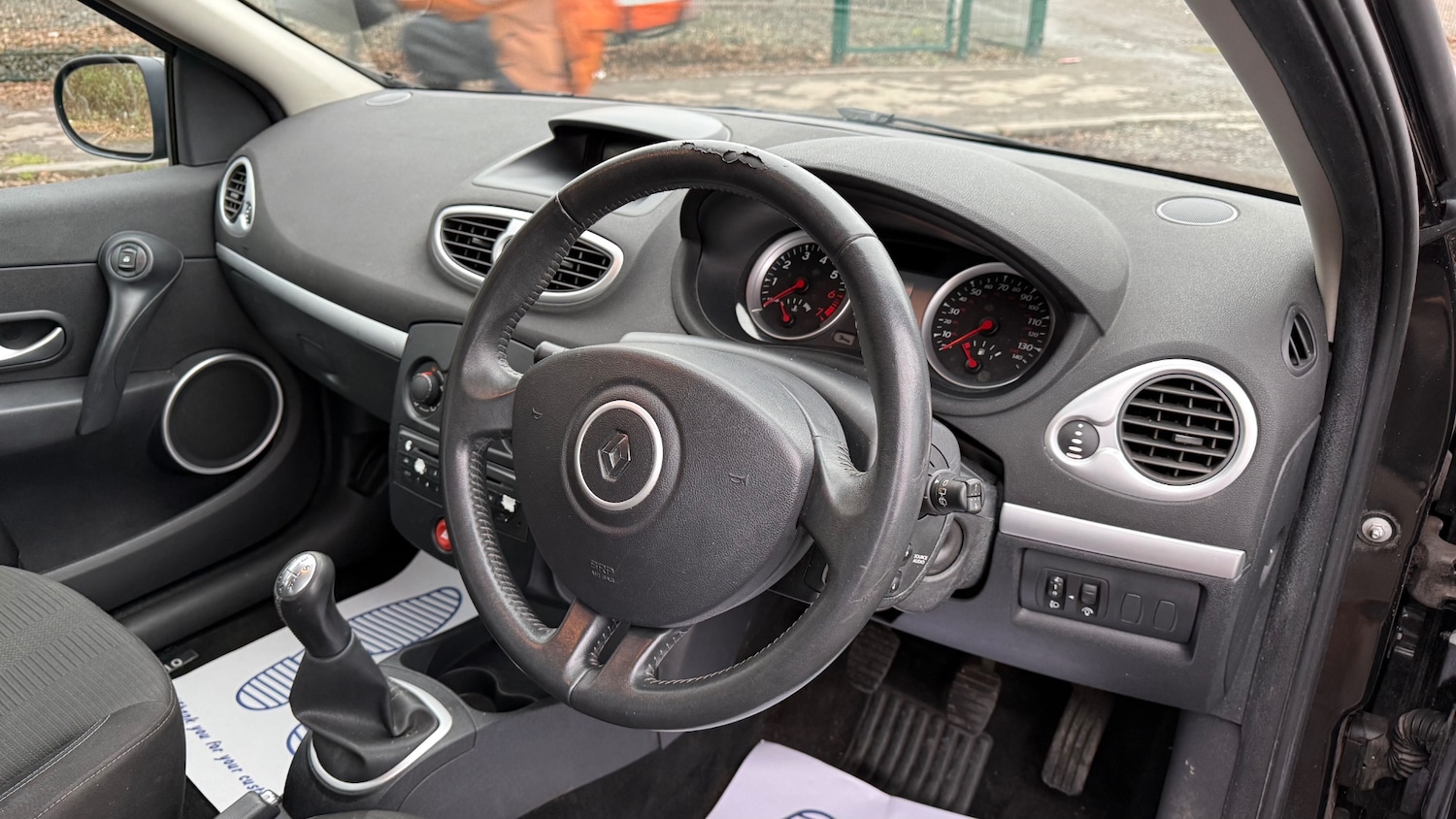 Used Renault Clio 2009 for sale - 77340332: Photo 13