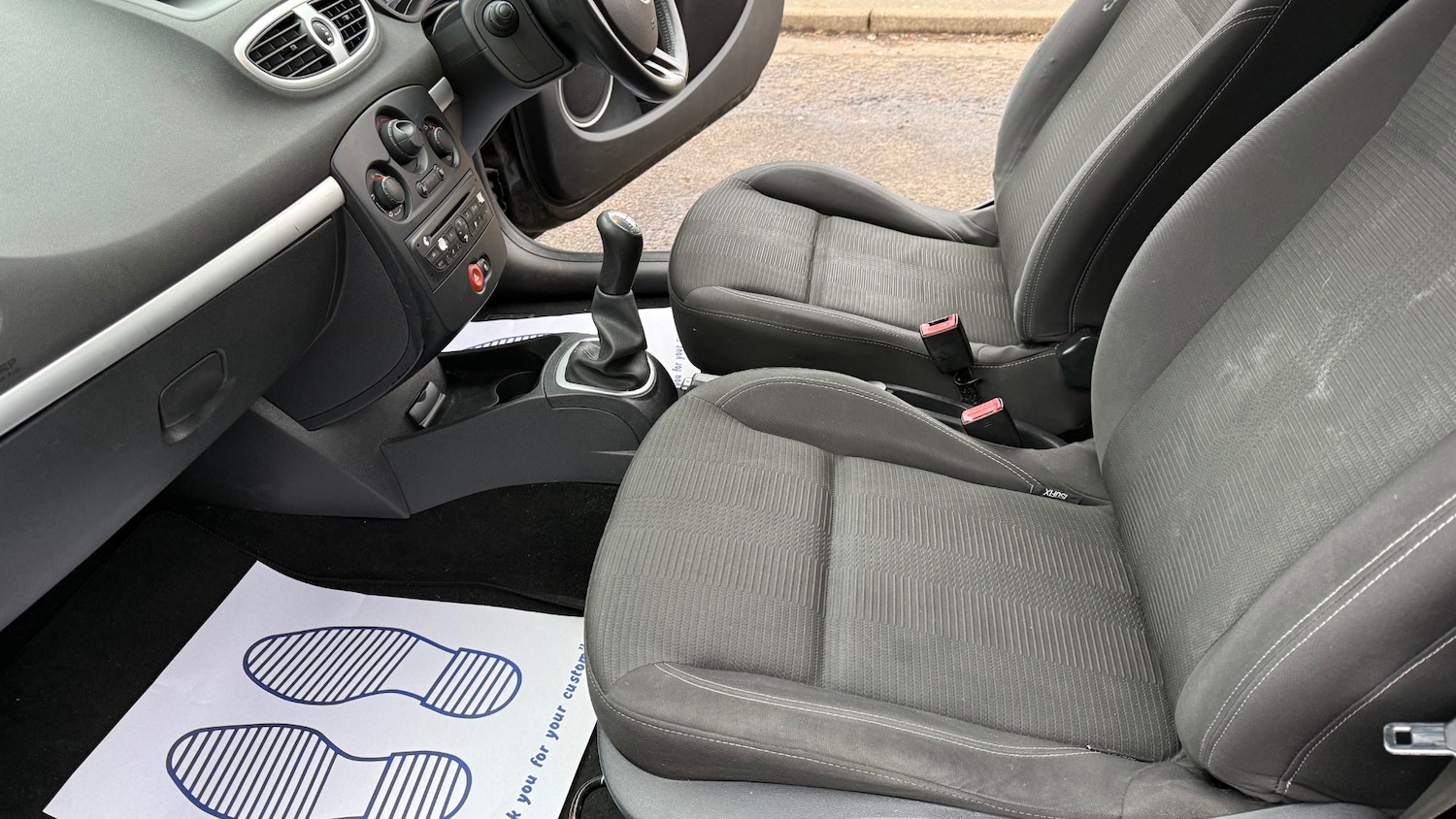 Used Renault Clio 2009 for sale - 77340332: Photo 15