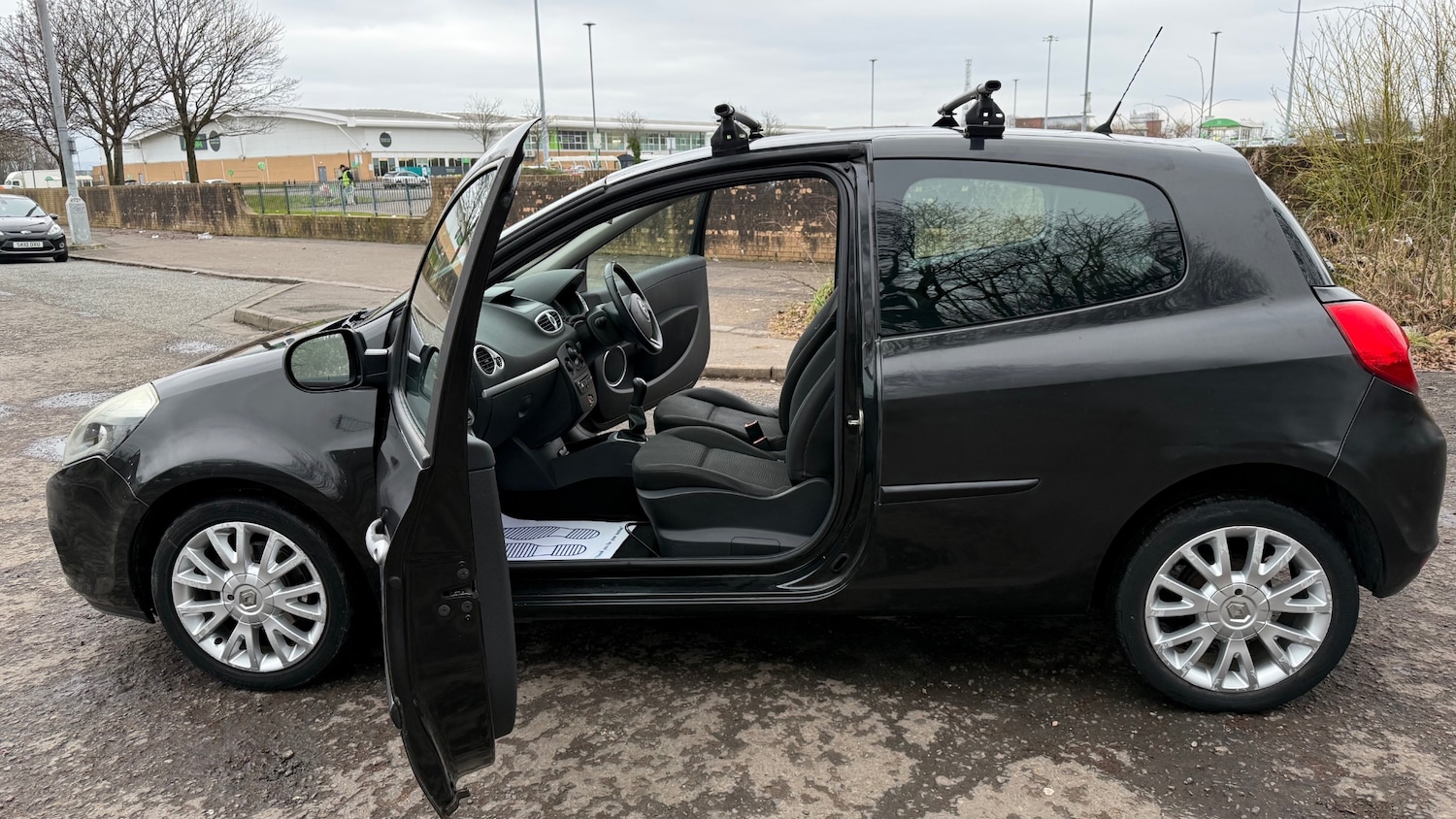 Used Renault Clio 2009 for sale - 77340332: Photo 18