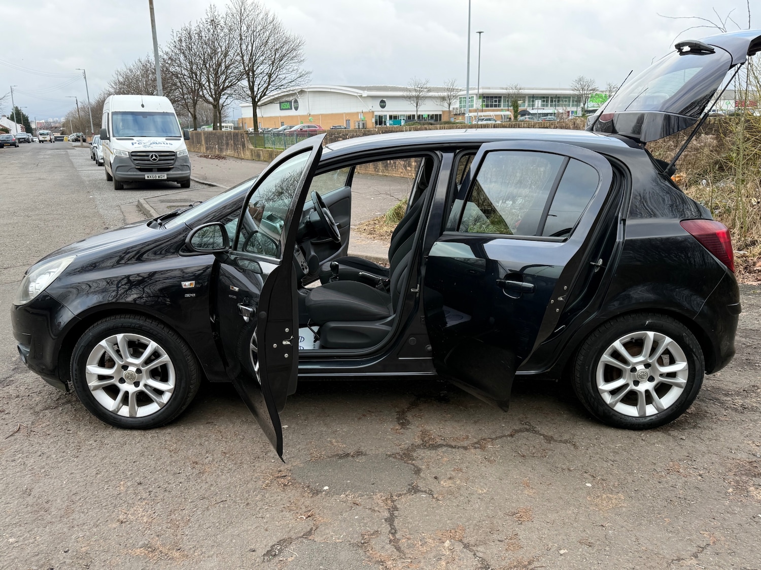 Used Vauxhall Corsa 2010 for sale - 77412406: Photo 20
