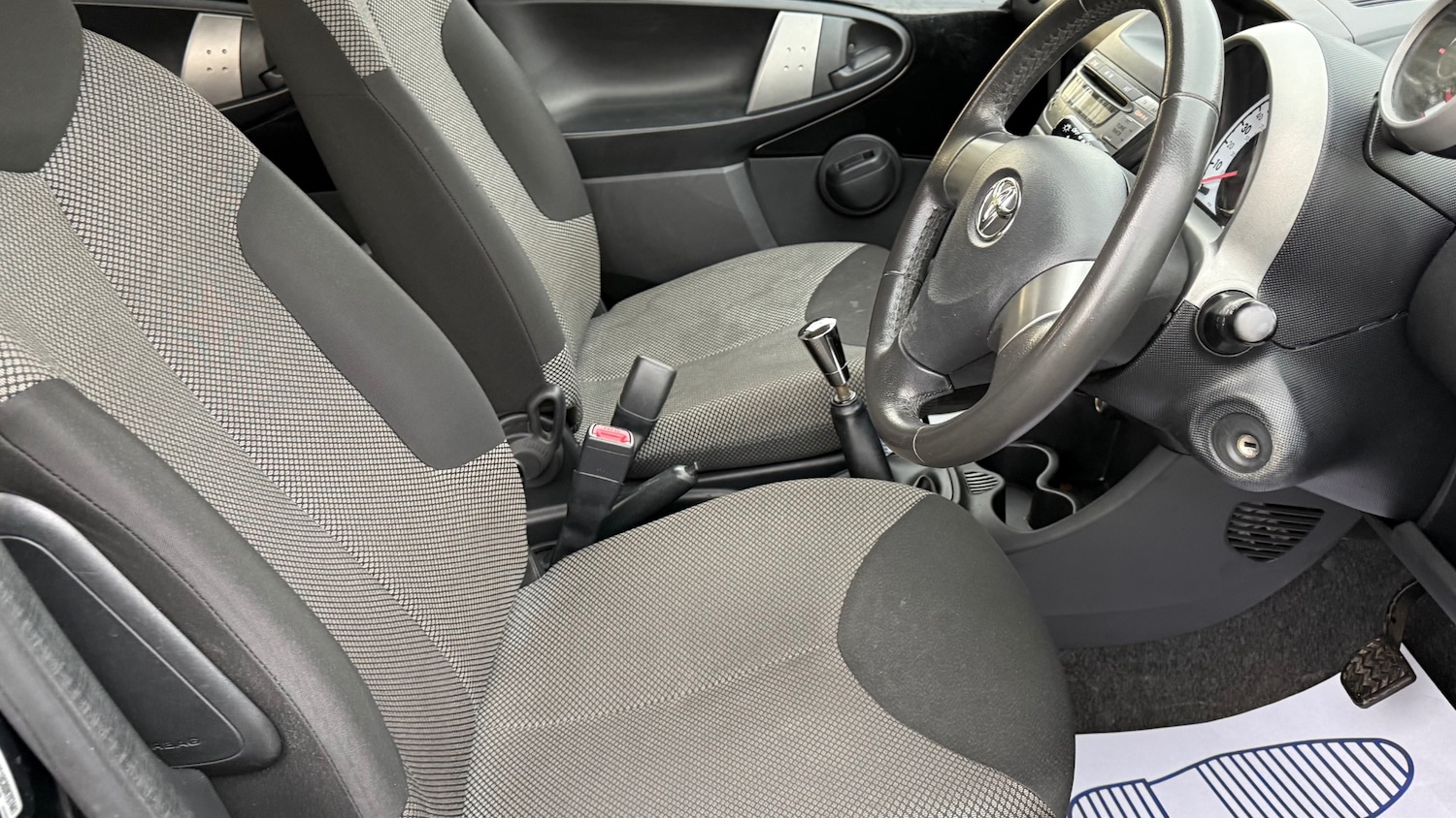 Used Toyota AYGO 2013 for sale - 77268179: Photo 14