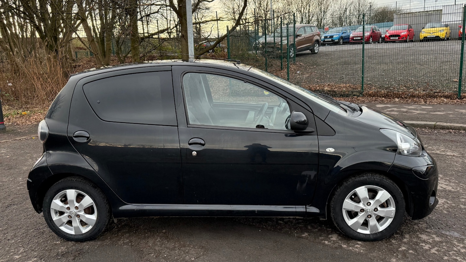 Used Toyota AYGO 2013 for sale - 77268179: Photo 5