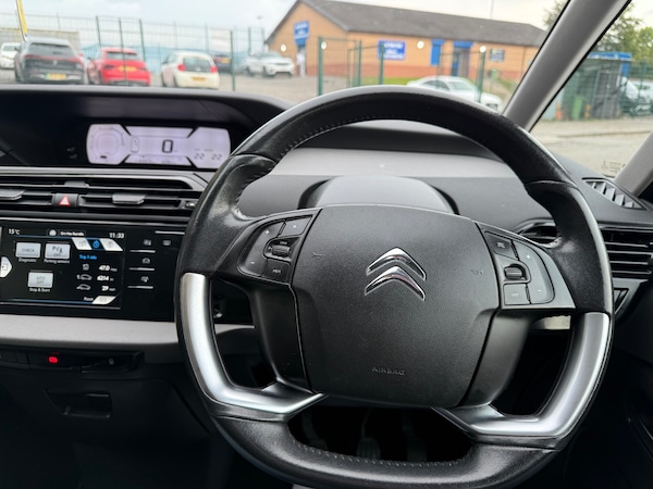 Used Citroen C4 Grand Picasso 2015 for sale - 76093900: Photo 25