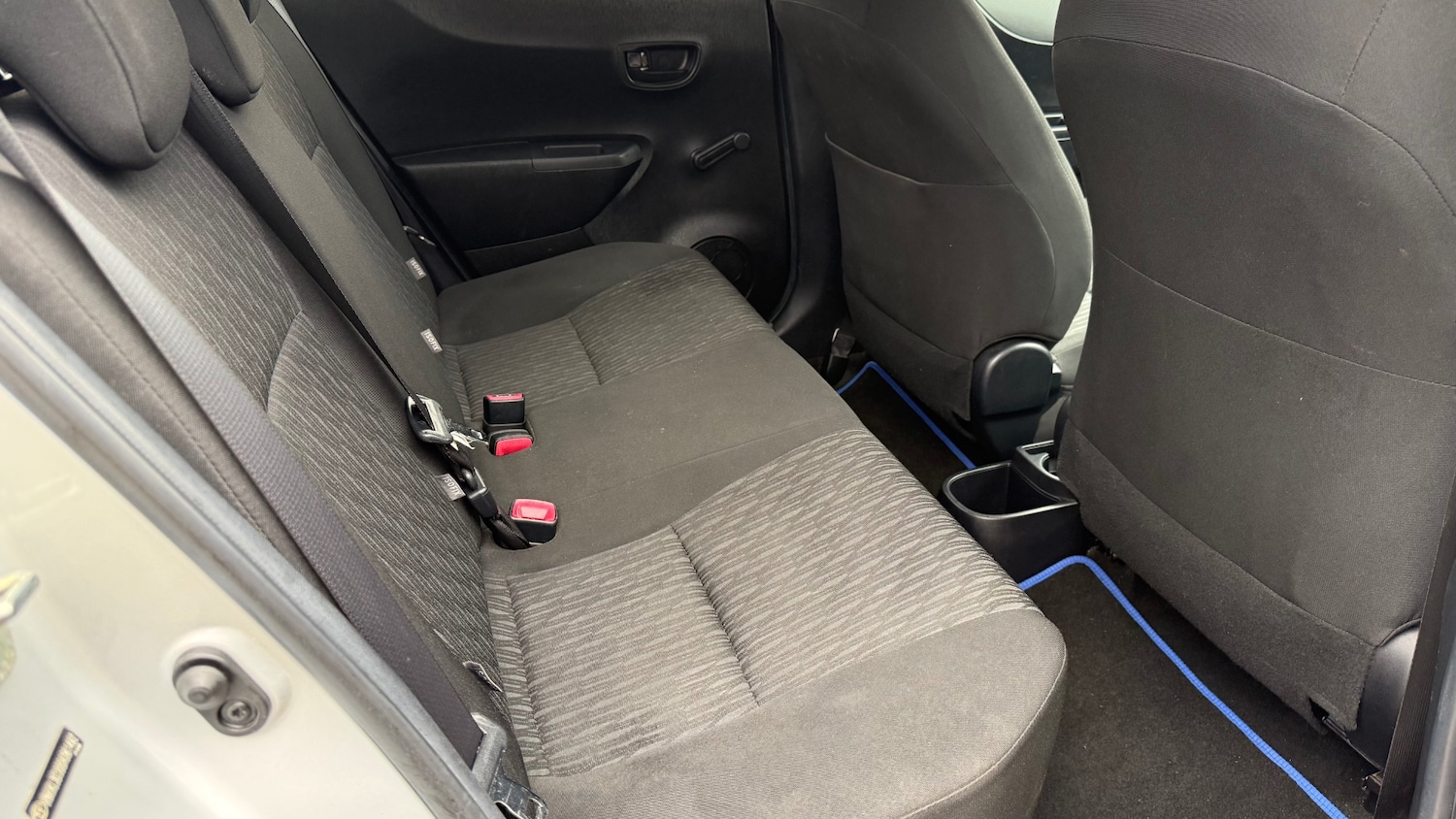 Used Toyota Yaris 2013 for sale - 77679030: Photo 12