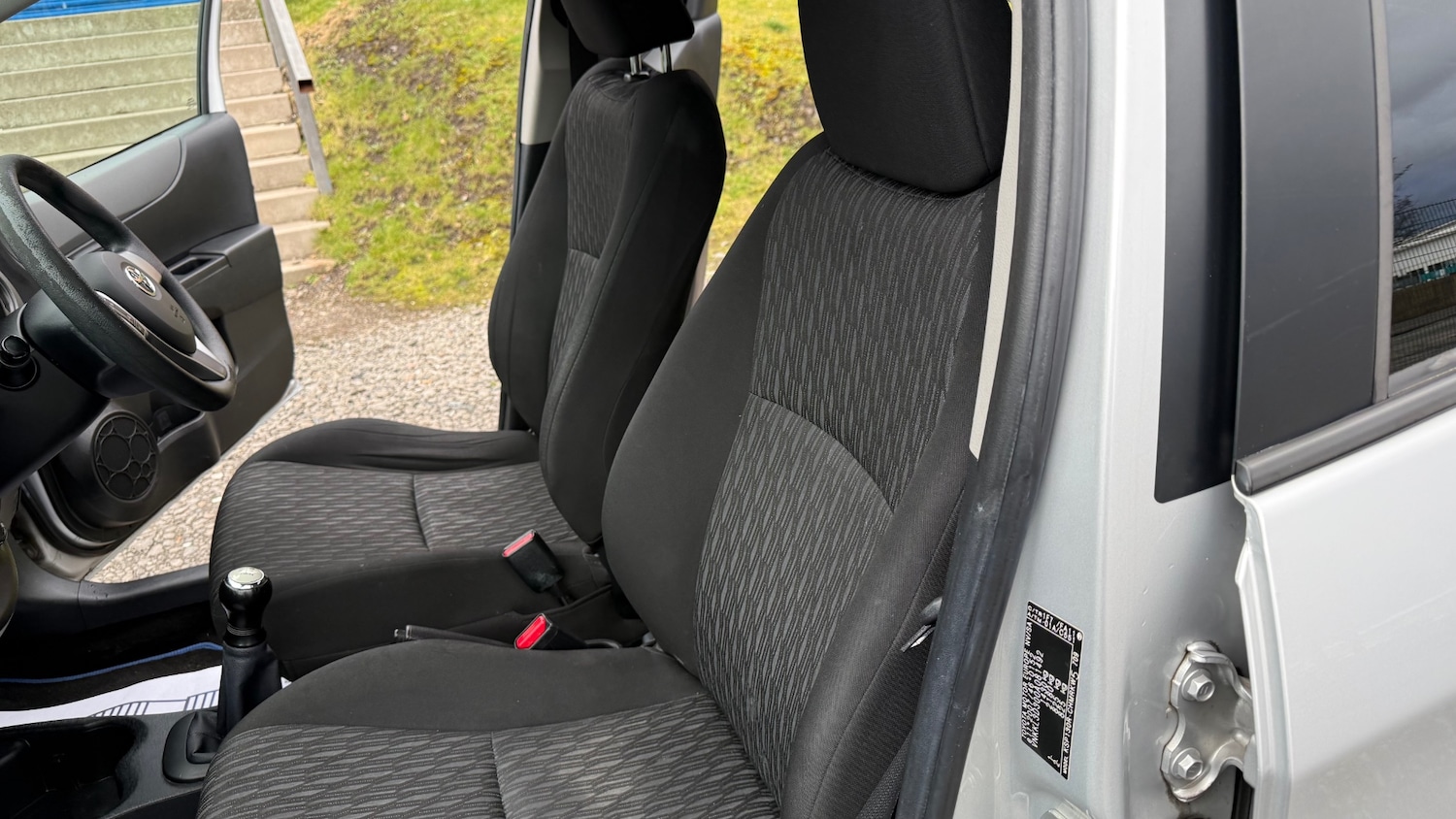 Used Toyota Yaris 2013 for sale - 77679030: Photo 17