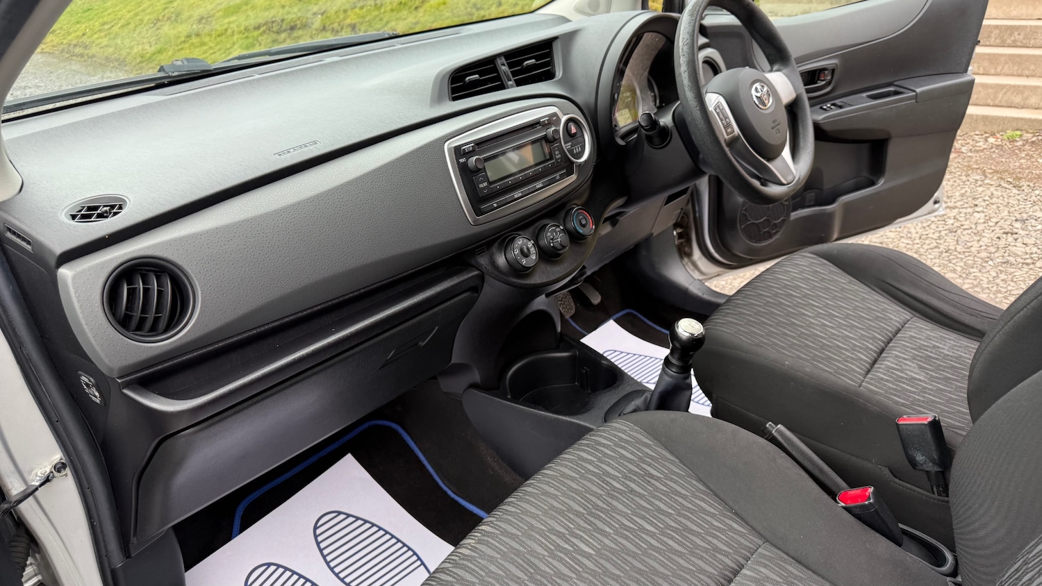 Used Toyota Yaris 2013 for sale - 77679030: Photo 18