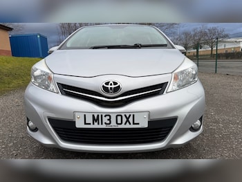 Used Toyota Yaris 2013 for sale - 77679030: Photo