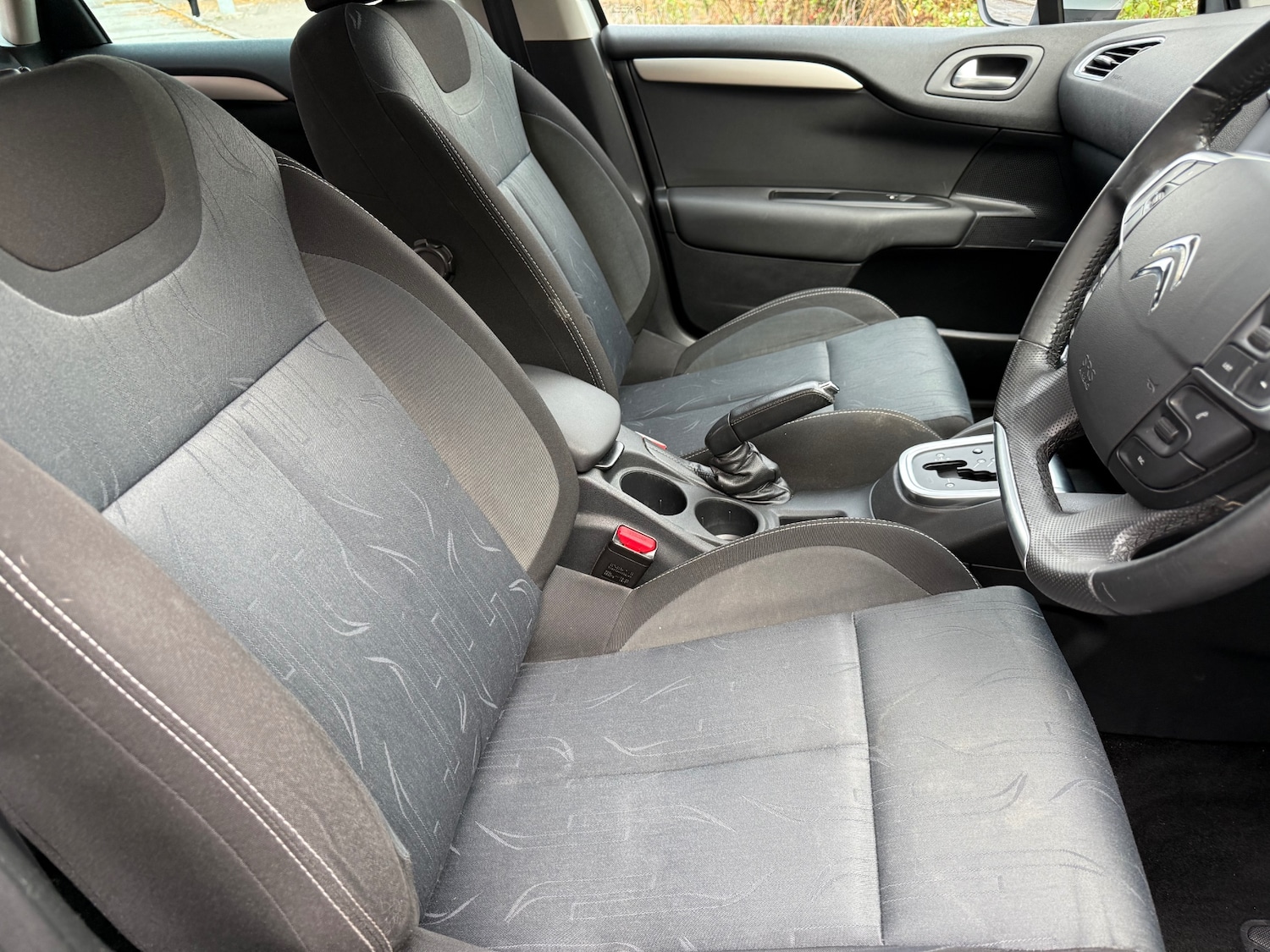 Used Citroen C4 2011 for sale - 76336042: Photo 13