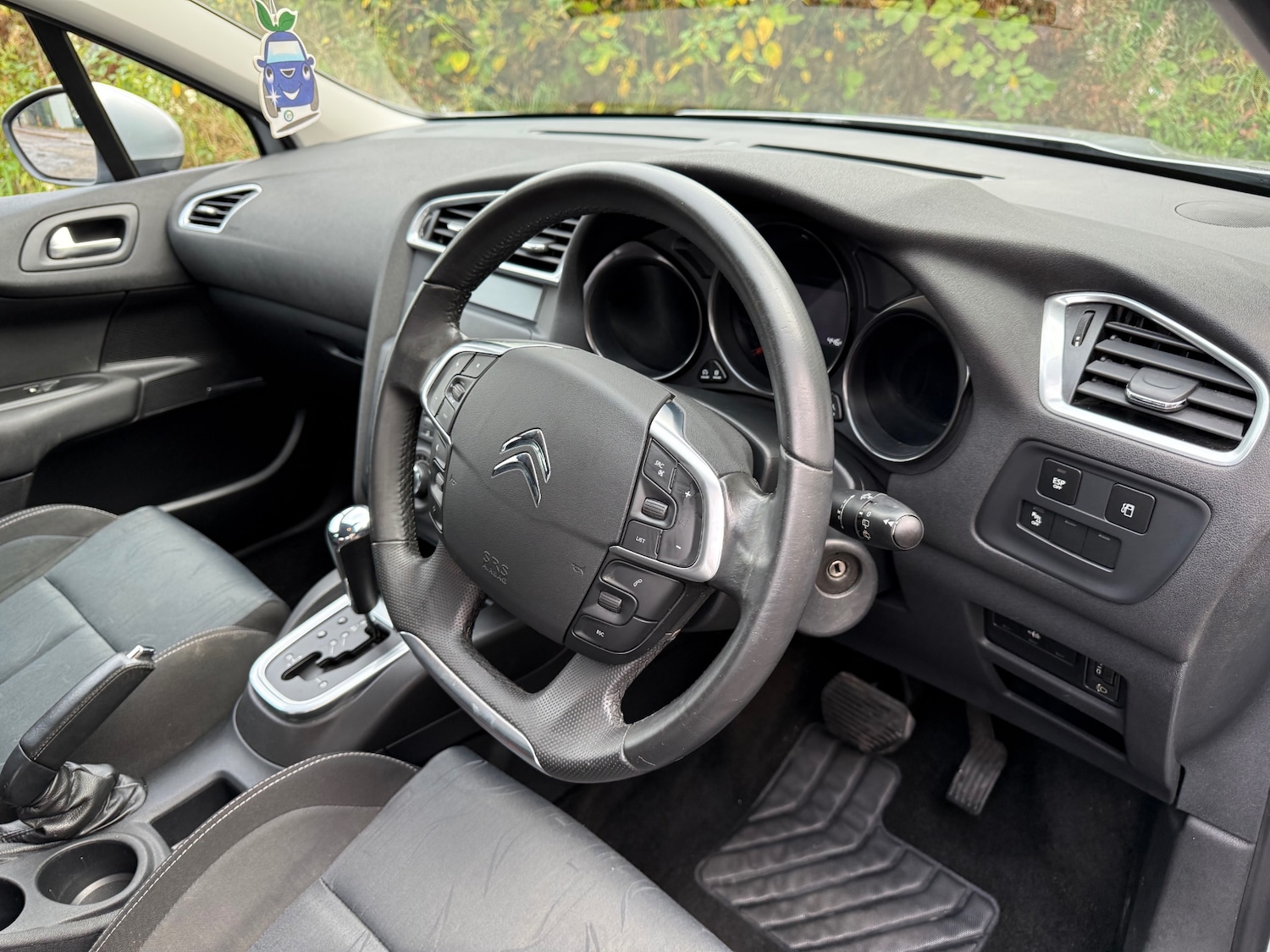 Used Citroen C4 2011 for sale - 76336042: Photo 14