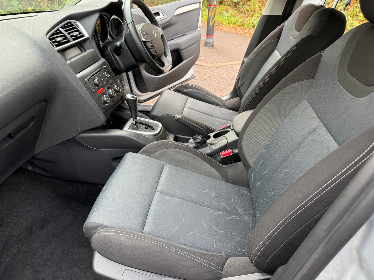 Used Citroen C4 2011 for sale - 76336042: Photo 16