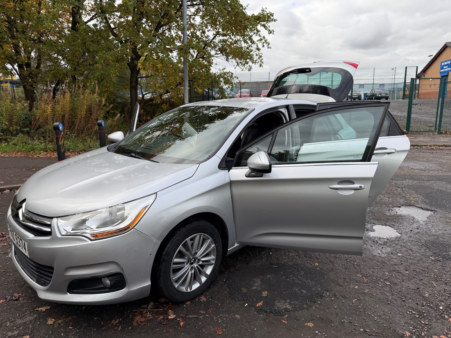 Used Citroen C4 2011 for sale - 76336042: Photo 24