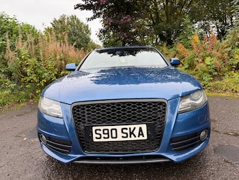 Used Audi A4 2010 for sale - 76149914: Photo
