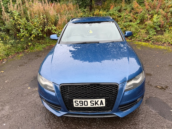 Used Audi A4 2010 for sale - 76149914: Photo 2