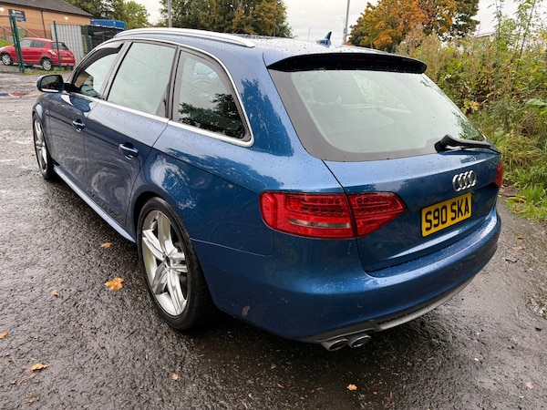 Used Audi A4 2010 for sale - 76149914: Photo 9