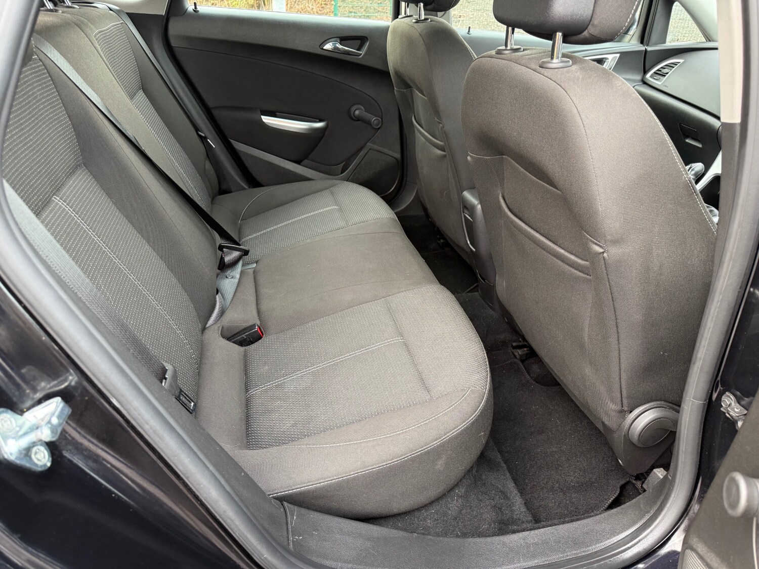 Used Vauxhall Astra 2010 for sale - 77483822: Photo 14