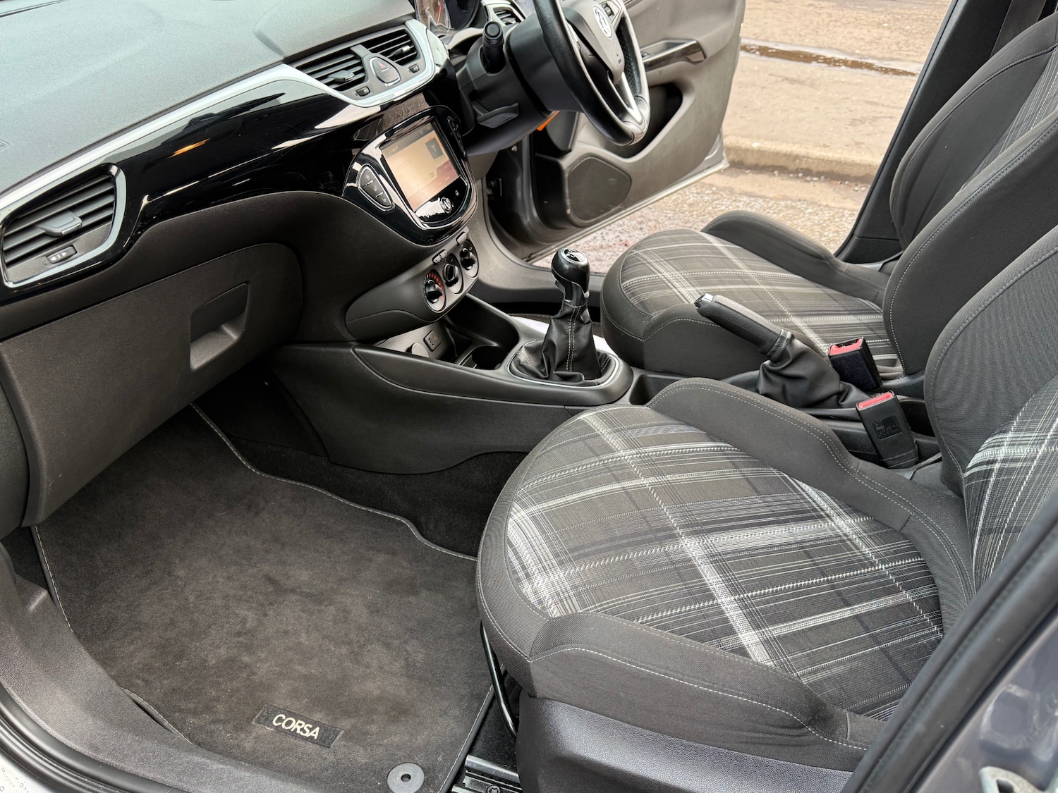 Used Vauxhall Corsa 2015 for sale - 77528036: Photo 18